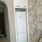 удобно встроенный холодильник